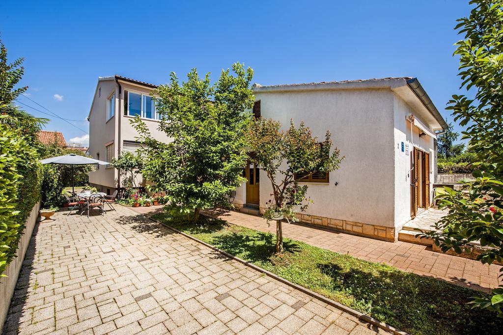 Apartments Karmen Rovinj Exterior foto